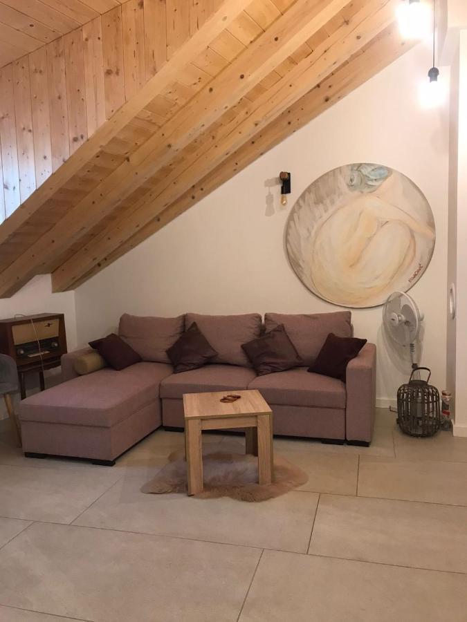 @Trstenik ترستينيك المظهر الخارجي الصورة